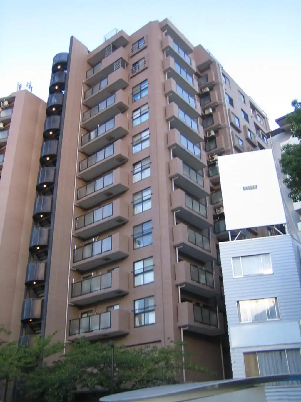 グランイーグル川崎II 外観