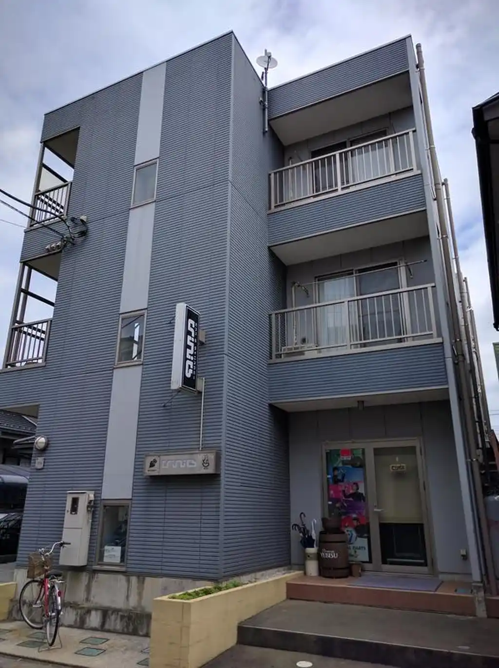 エムズ 外観