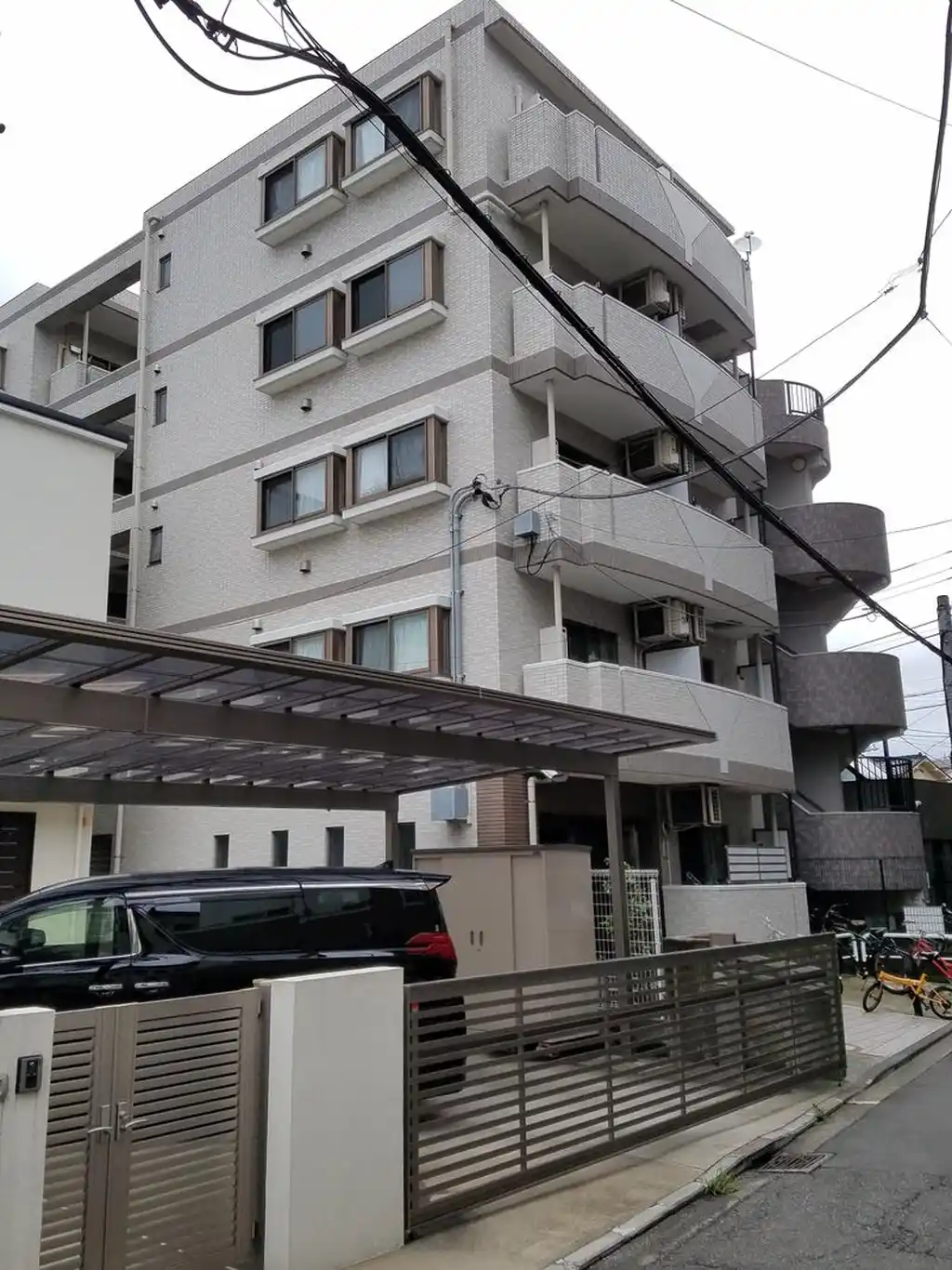 グリシーヌ横浜西 外観