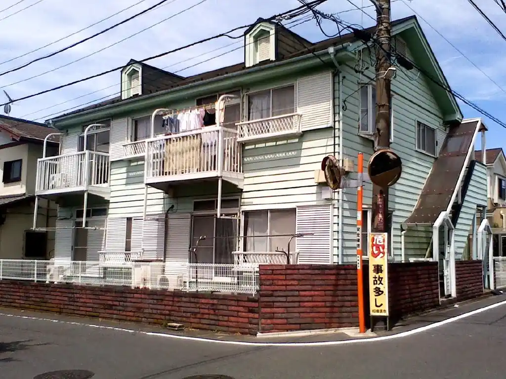フラワーコーポラス 外観