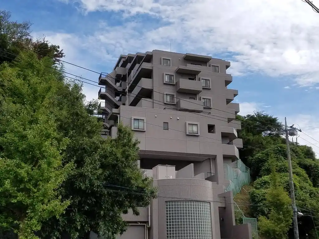 東急ドエル・アルス本郷台 外観