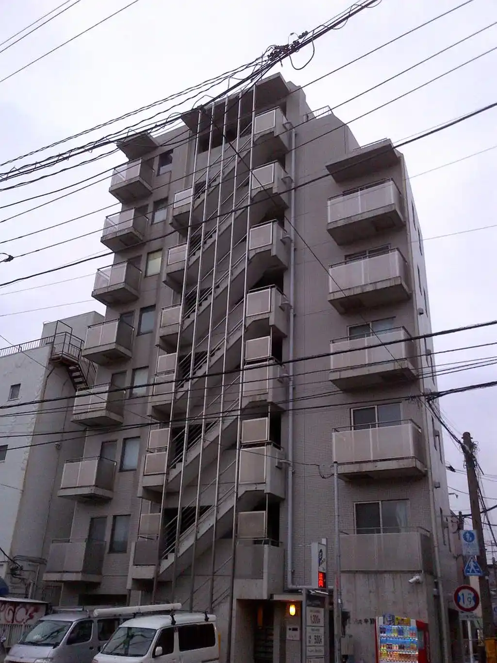 ベルヴュ中野 外観