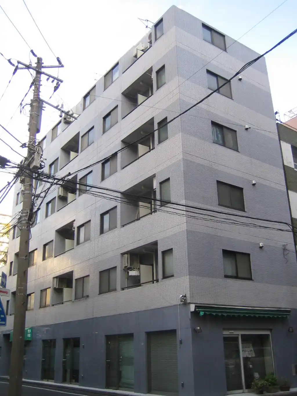 ダイカンプラザ横浜シティ 外観