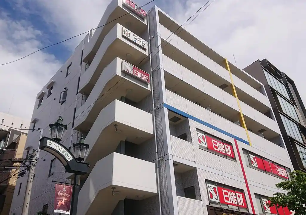 アザレ・ドール 外観