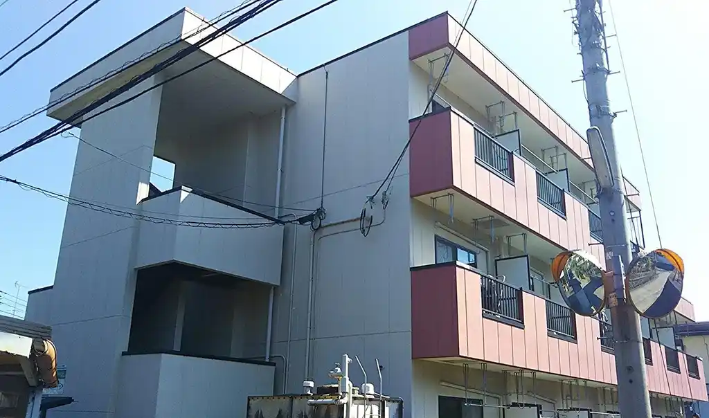 アンビシャス 外観