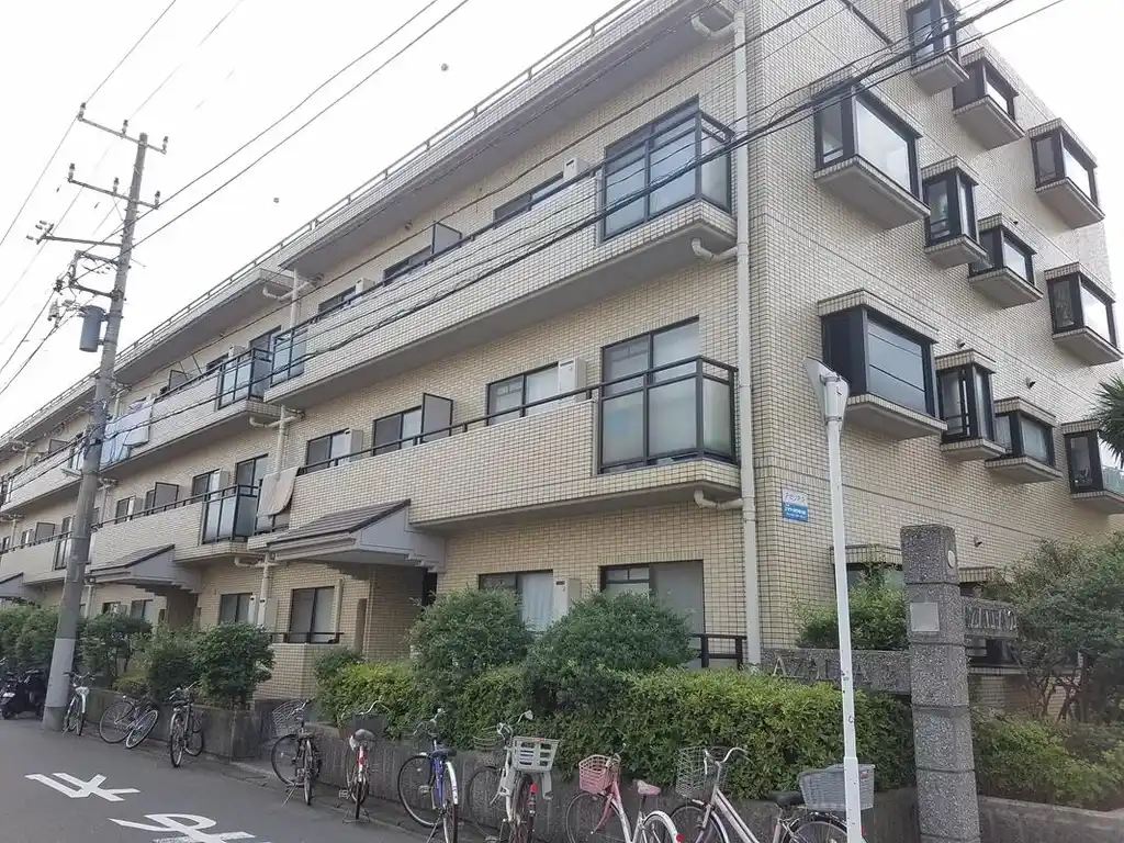 アゼリア2 外観