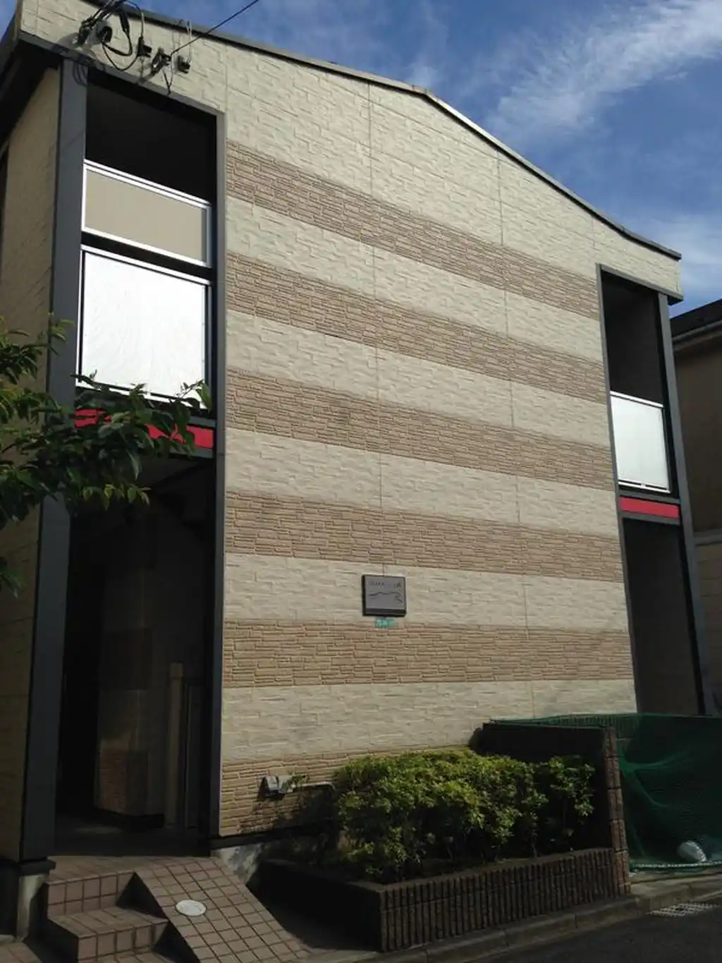 レオパレスエクレール 外観