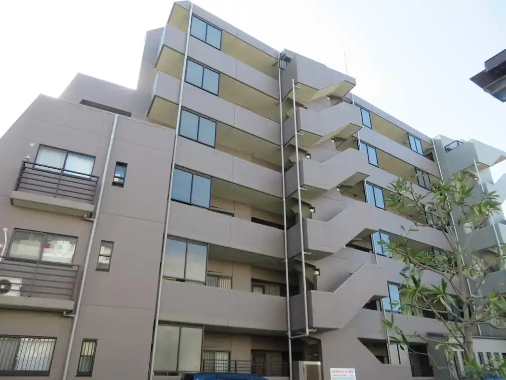 イーストビレッジ 外観