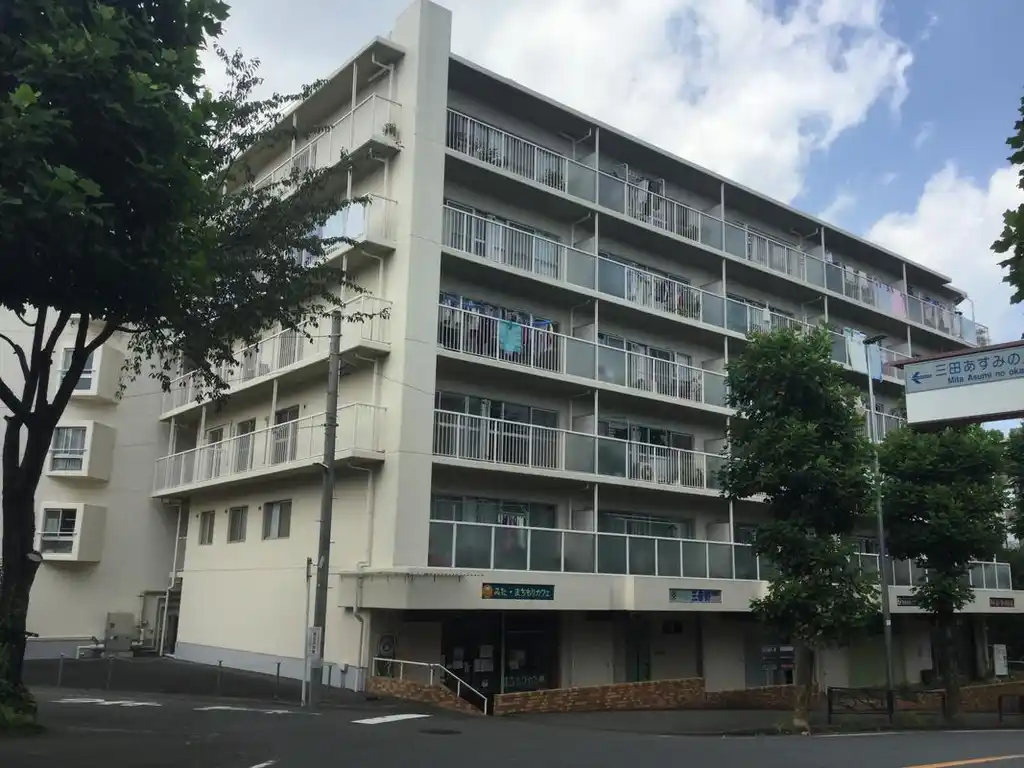 ソフトタウン生田 外観