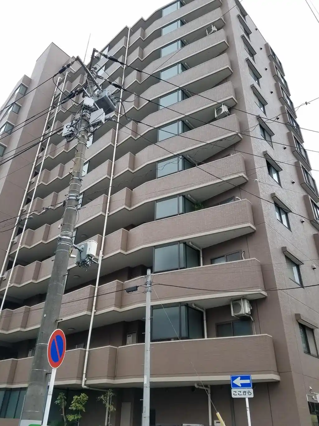 ナイスアーバン西横浜 外観