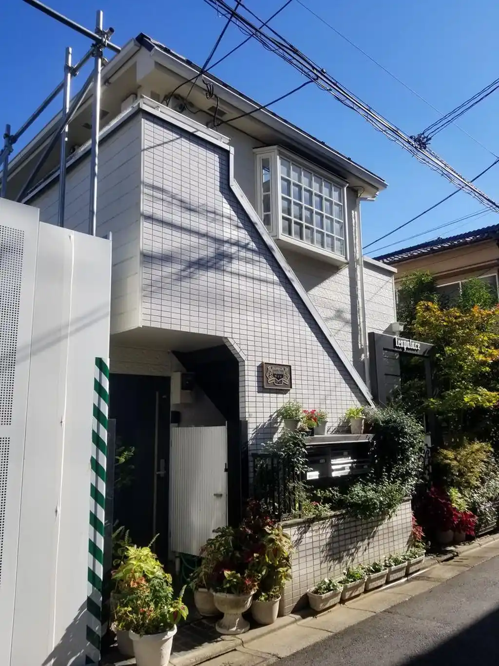 レオパレスケント 外観