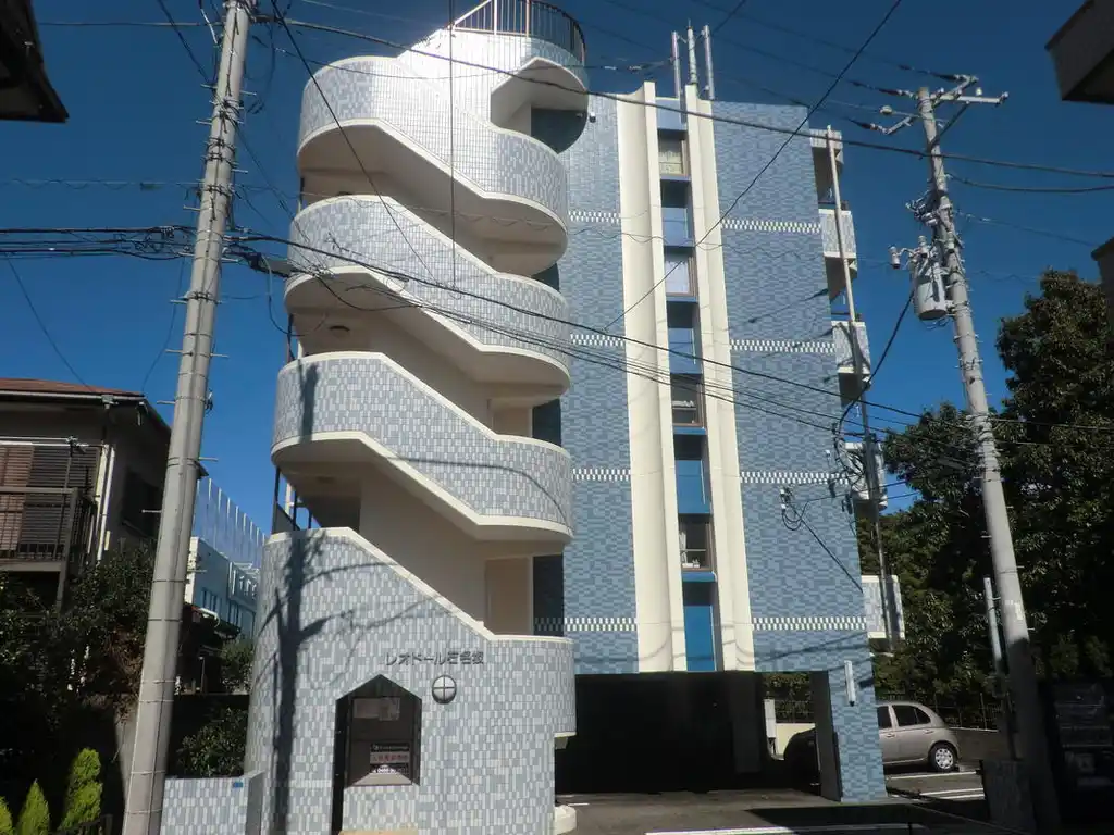 レオドール石名坂 外観