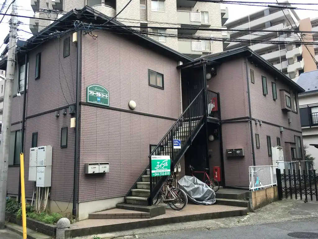 フローラルコート 外観