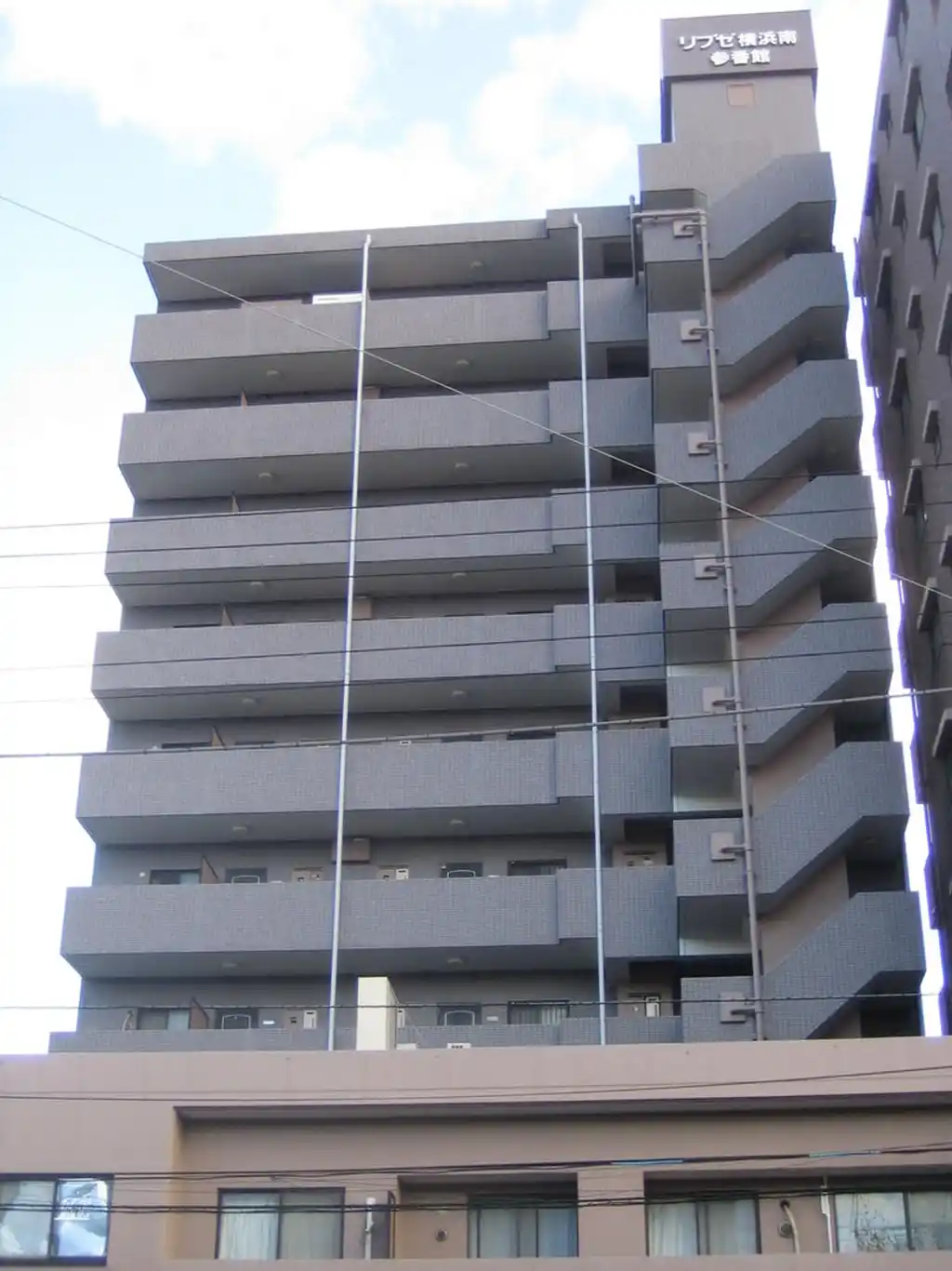 リブゼ横浜南参番館 外観