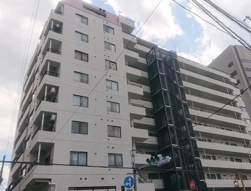 ハイホーム市ケ谷 外観