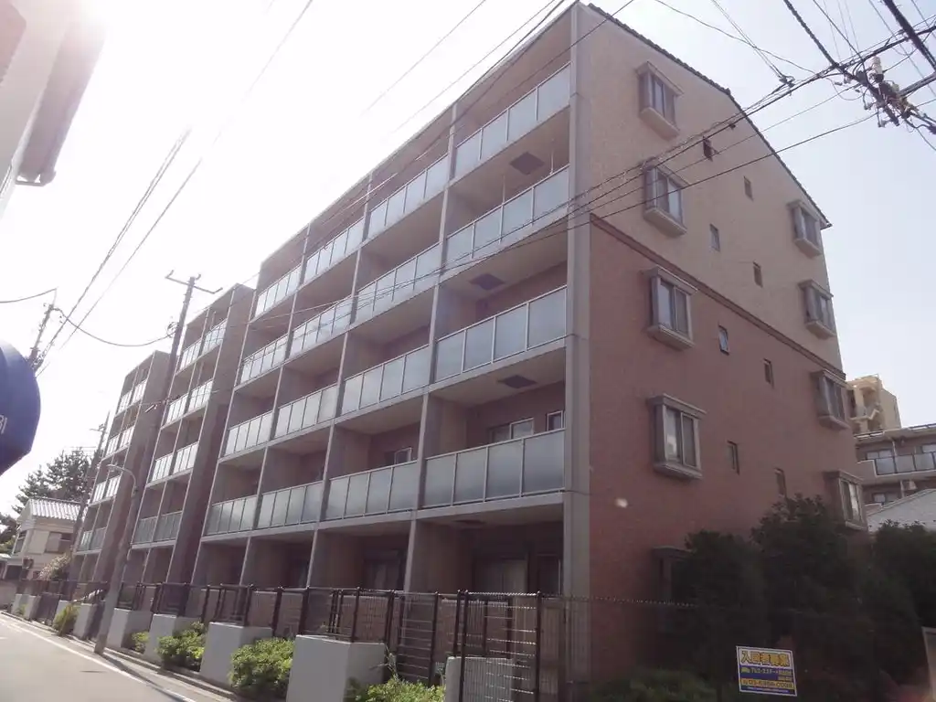 ロイヤルヒルズ浦和 外観