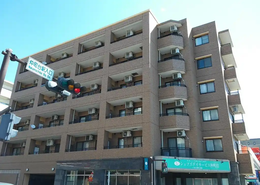 サリーダ仲町台 外観