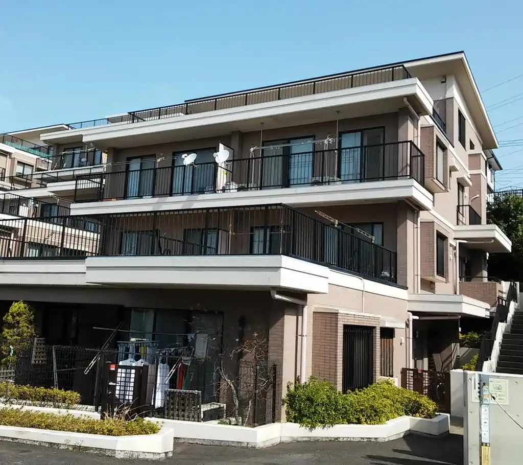 ライフヒルズ北山田D棟 外観