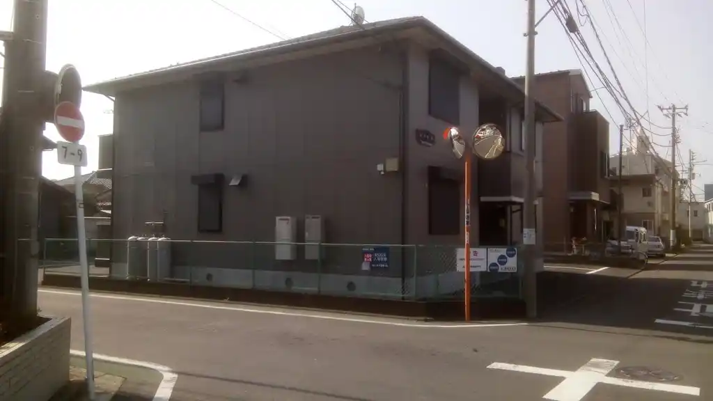 シャトル 外観
