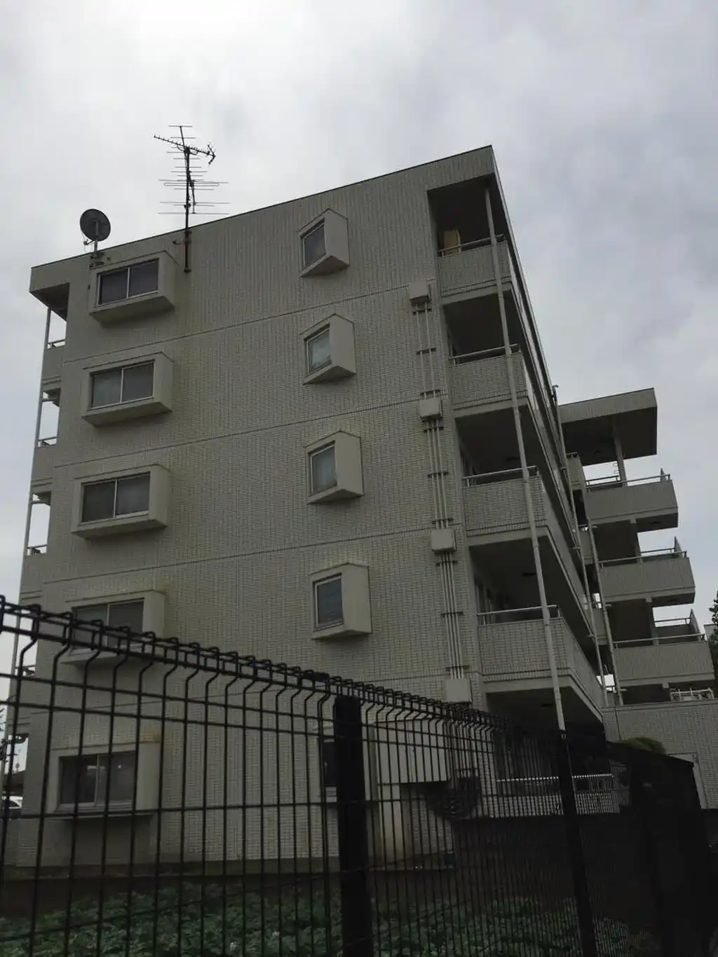セントラルパレス調布 外観