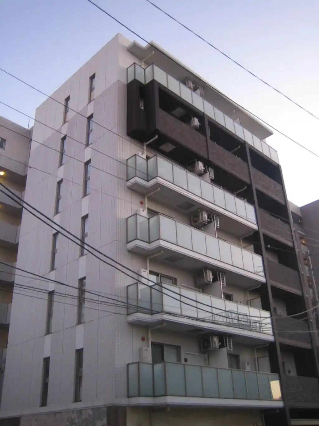 EINHAUS 外観