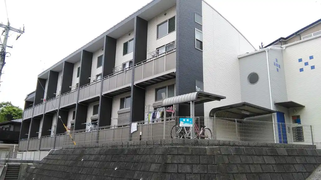 カリーナ 外観