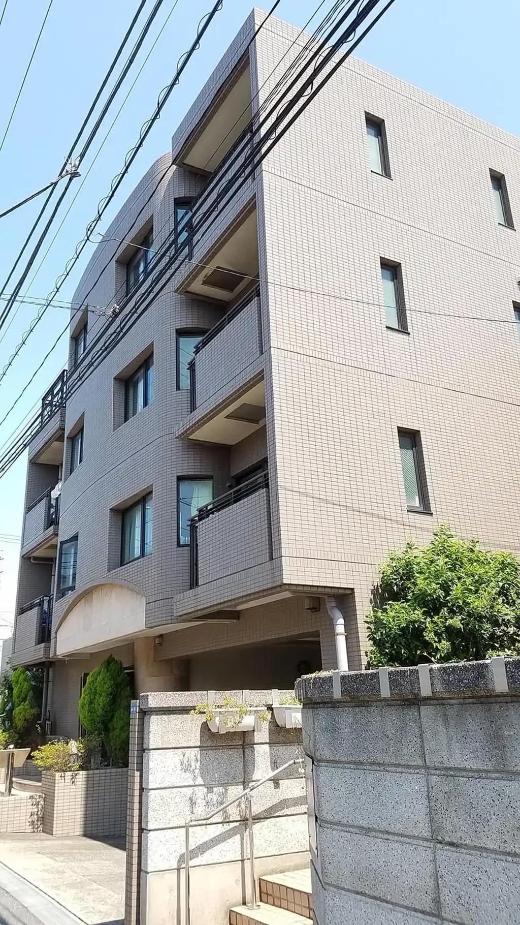 モア・リッシェル幕張本郷2 外観