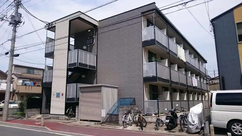レオパレスWISTERIA 外観