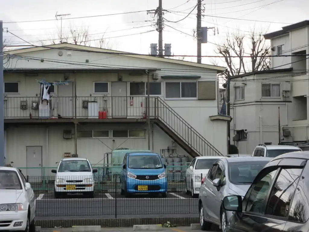 プレミール三山 外観