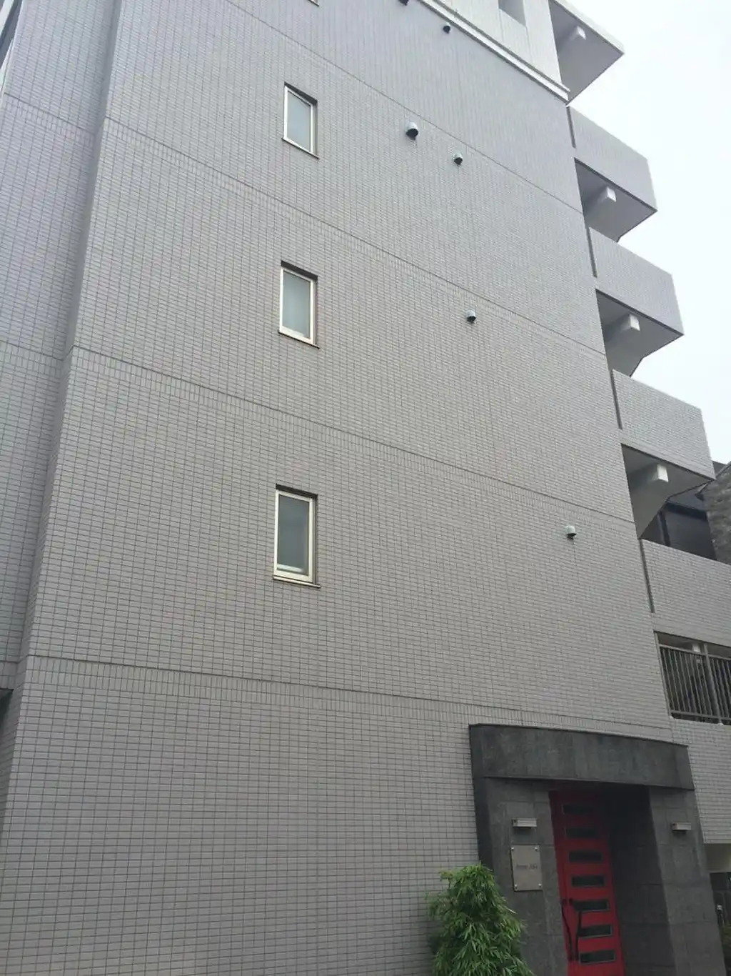 ドムス・アキ 外観