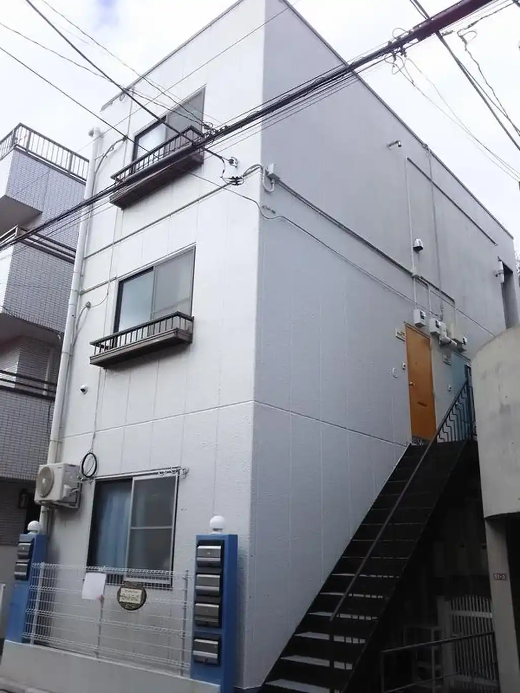 グリスゴット 外観