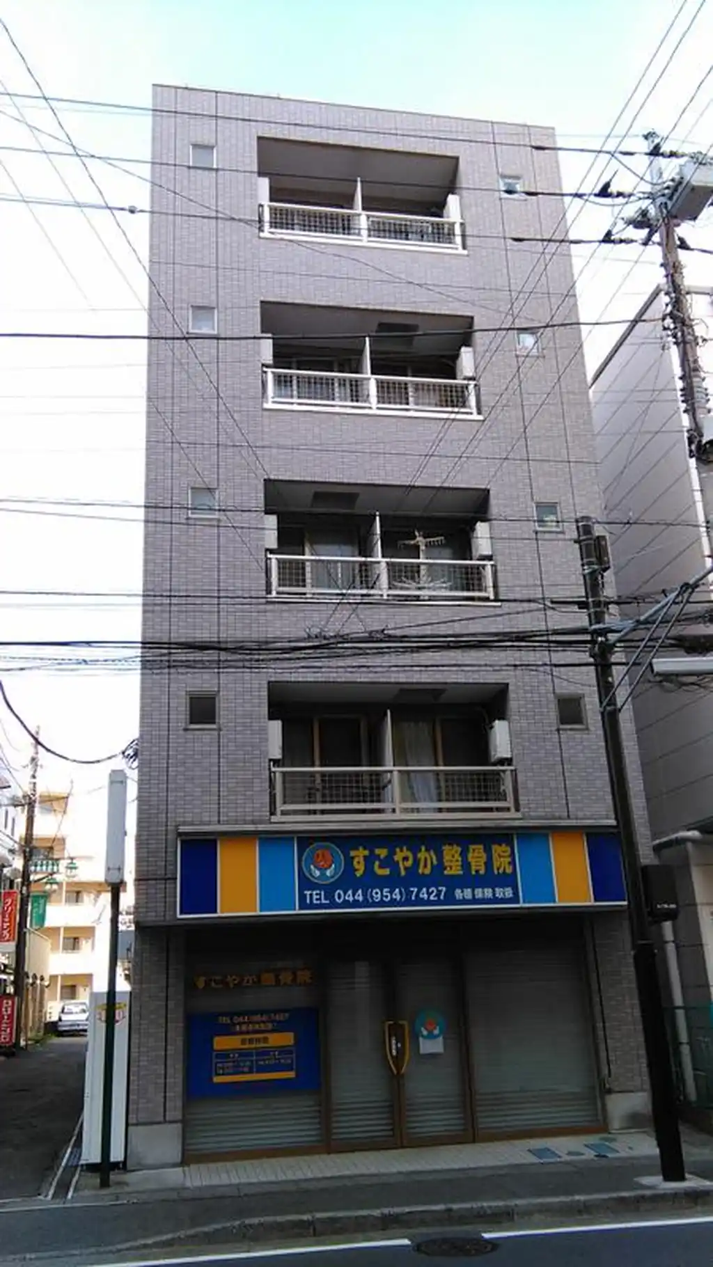 メナー百合丘 外観