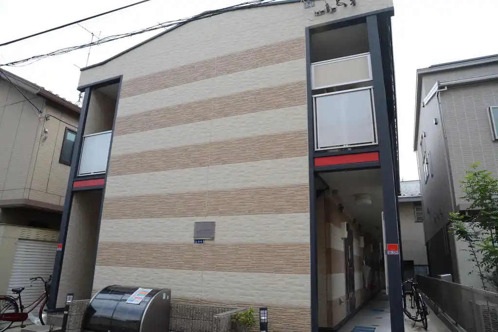 レオパレスノーブル 外観