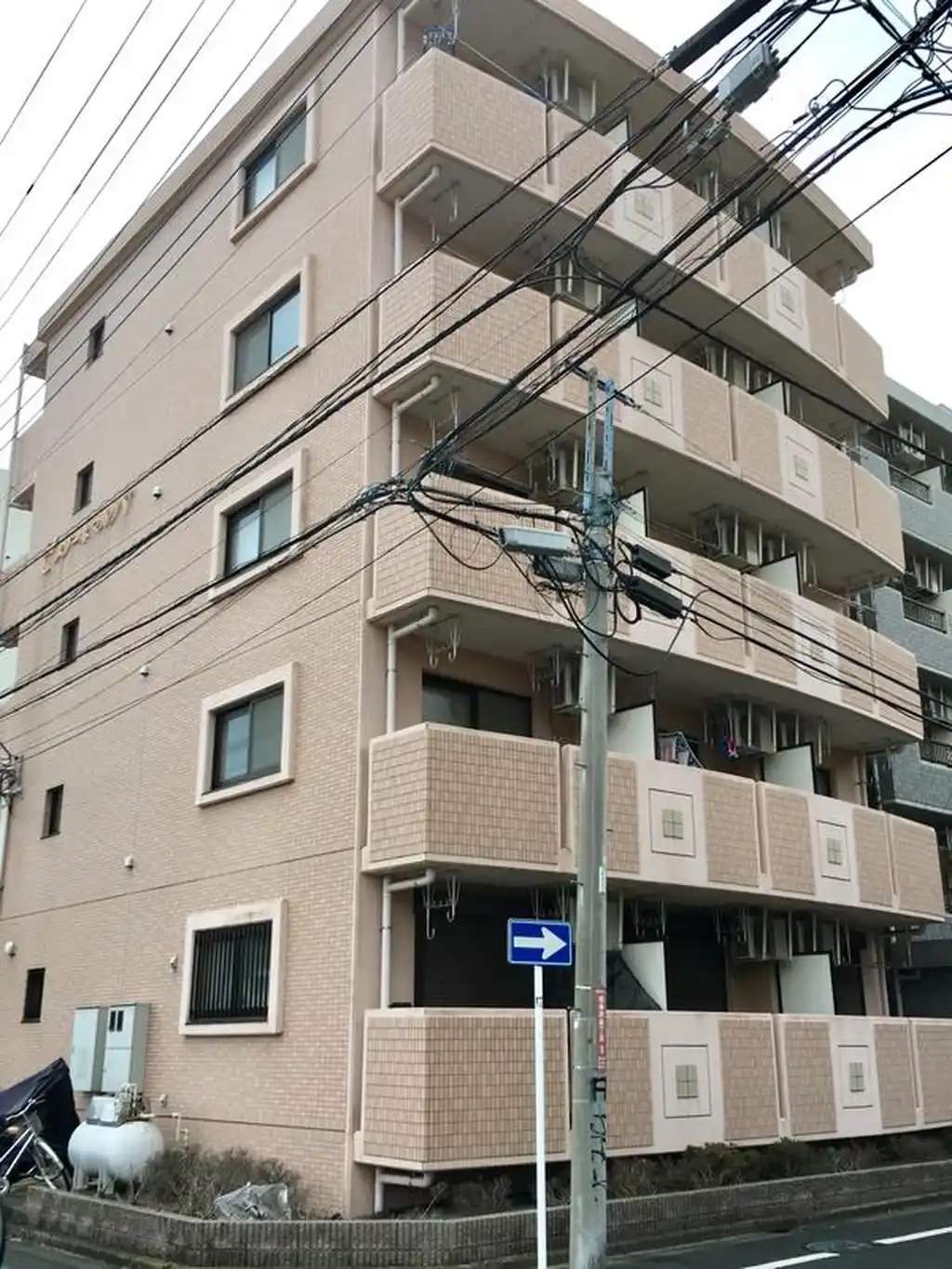 メゾーネマルクV 外観