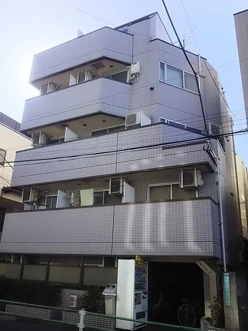 ラビアン5 外観