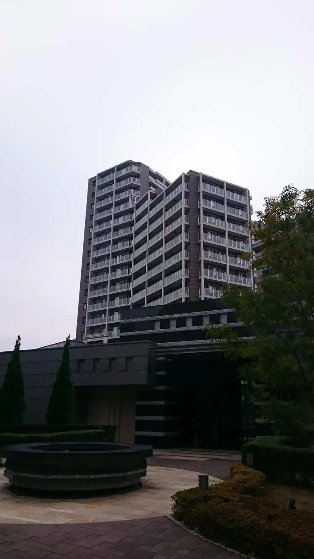 クレストガーデンレジデンス 外観