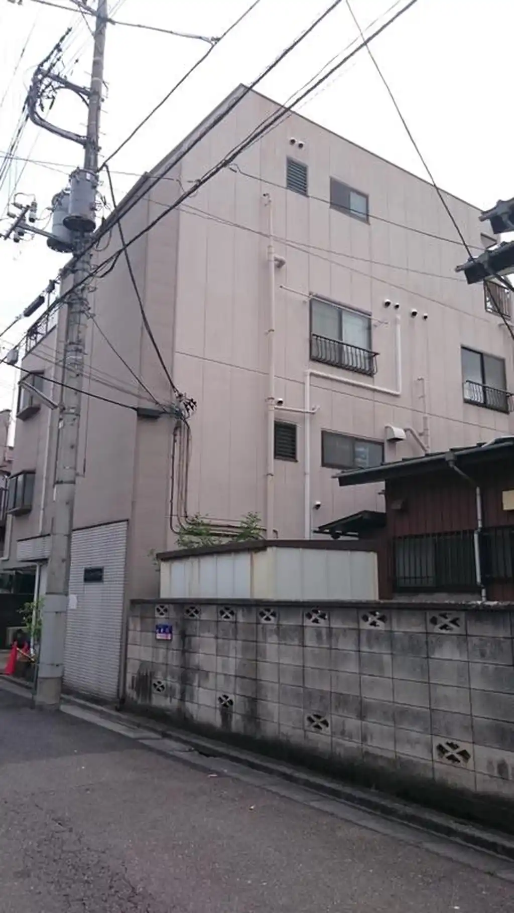 フロンティア文蔵 外観