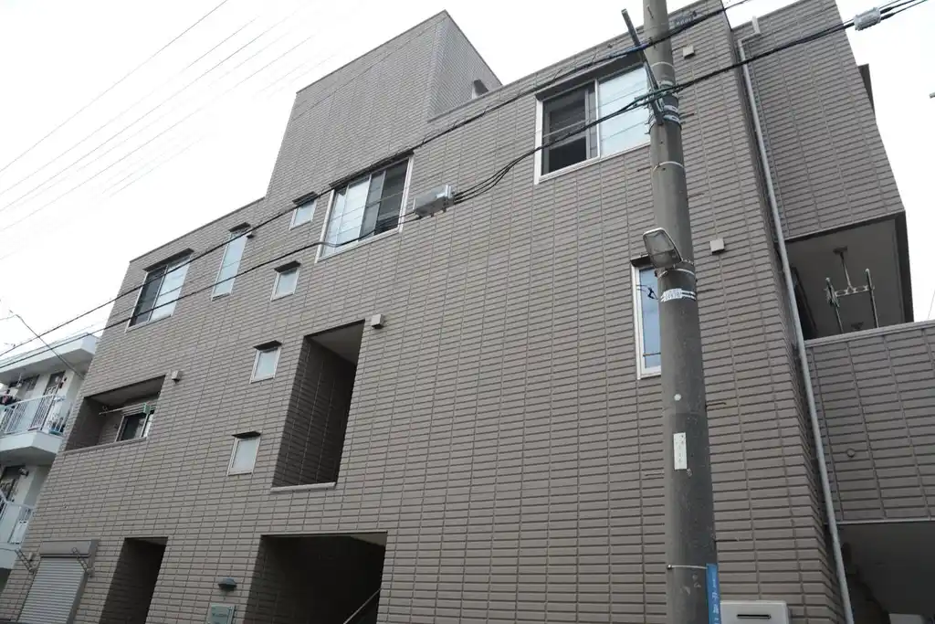 アンリュミエール 外観