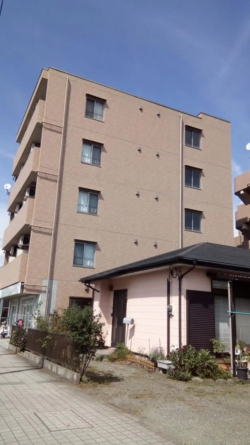 K-ウエスト 外観