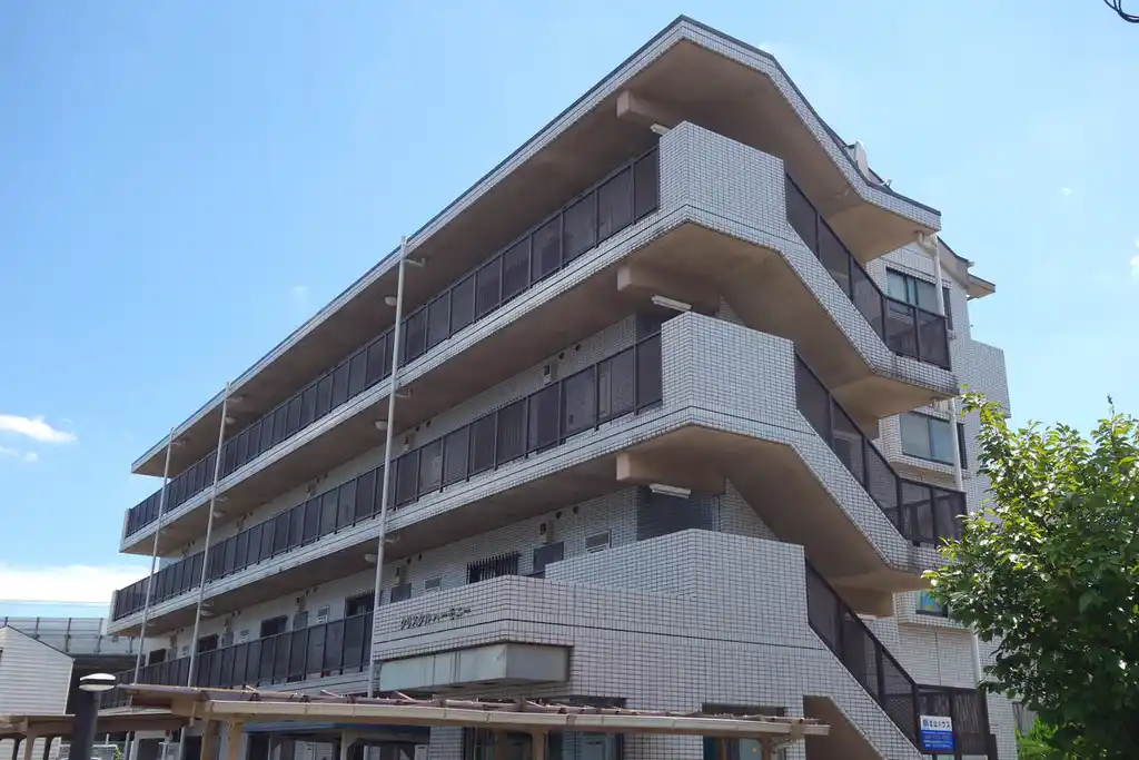 クリスタルハーモニー 外観