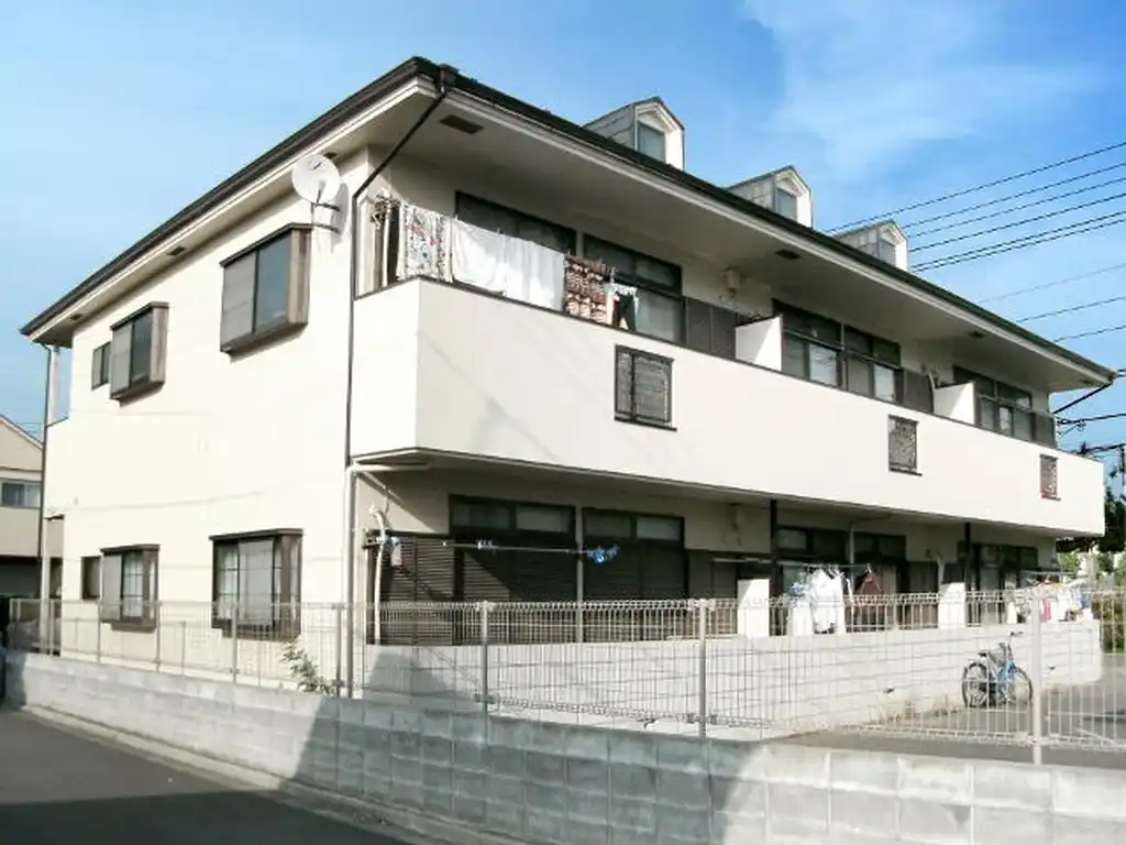 コートサイド西原A 外観