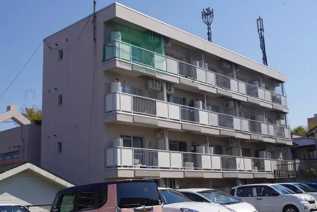 ゼルコバ611 外観