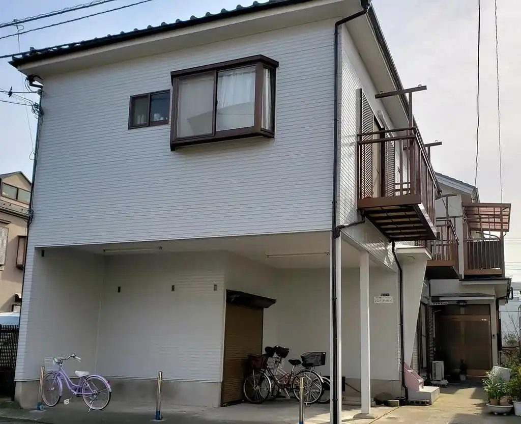 フローラ・イシイ 外観