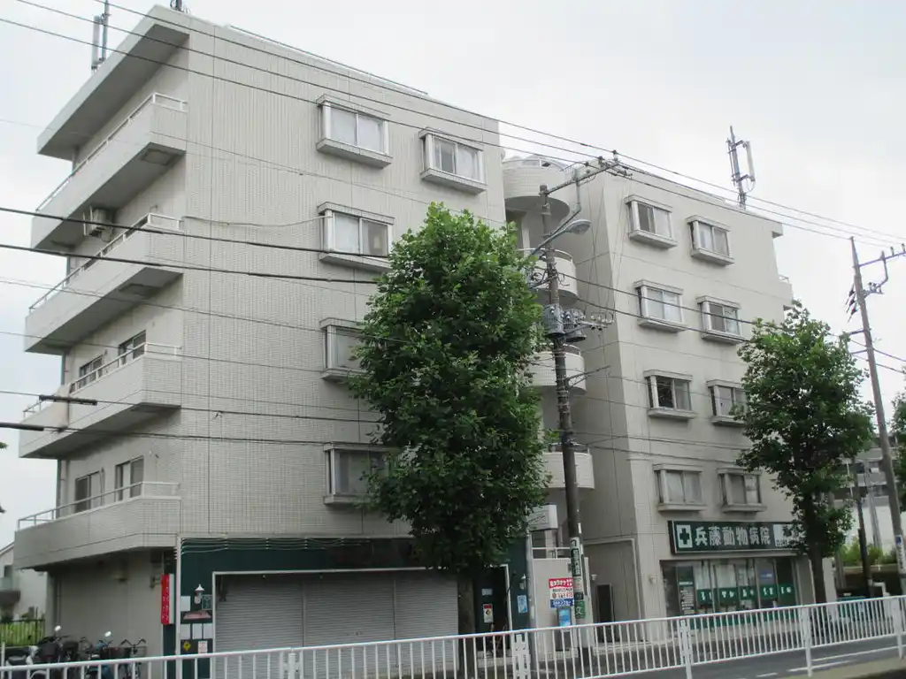 ベルーガ横浜 外観