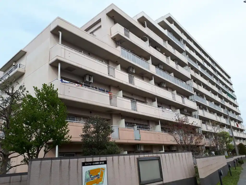 UR都市機構コンフォール本郷町 外観