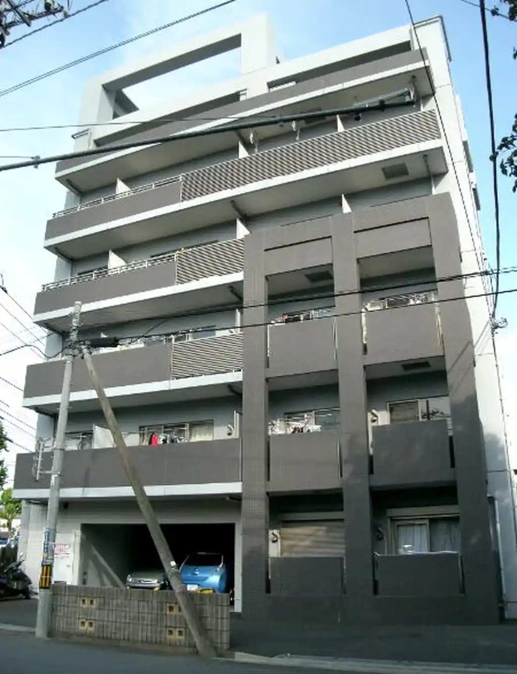 リバーウエスト 外観