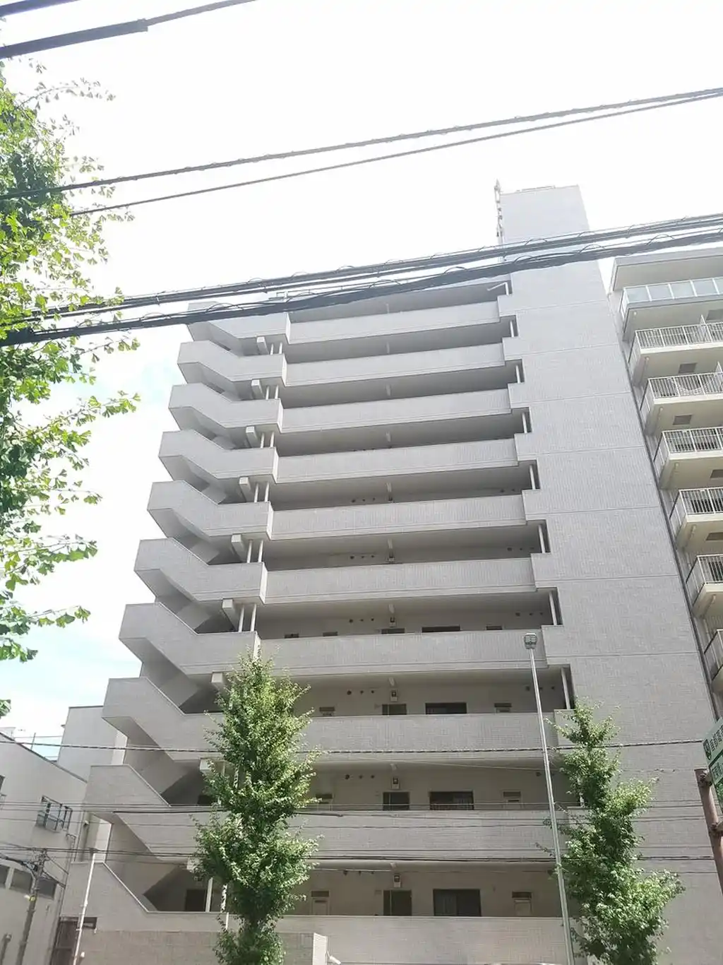 トレゾァ横浜 外観