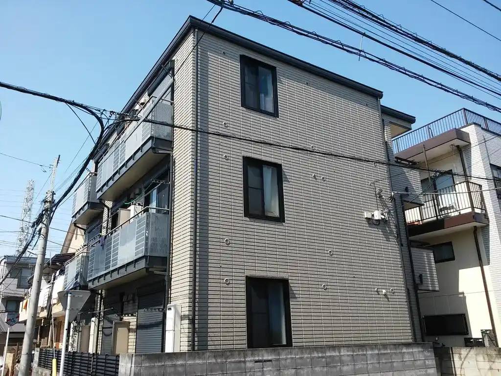 新城メゾン 外観