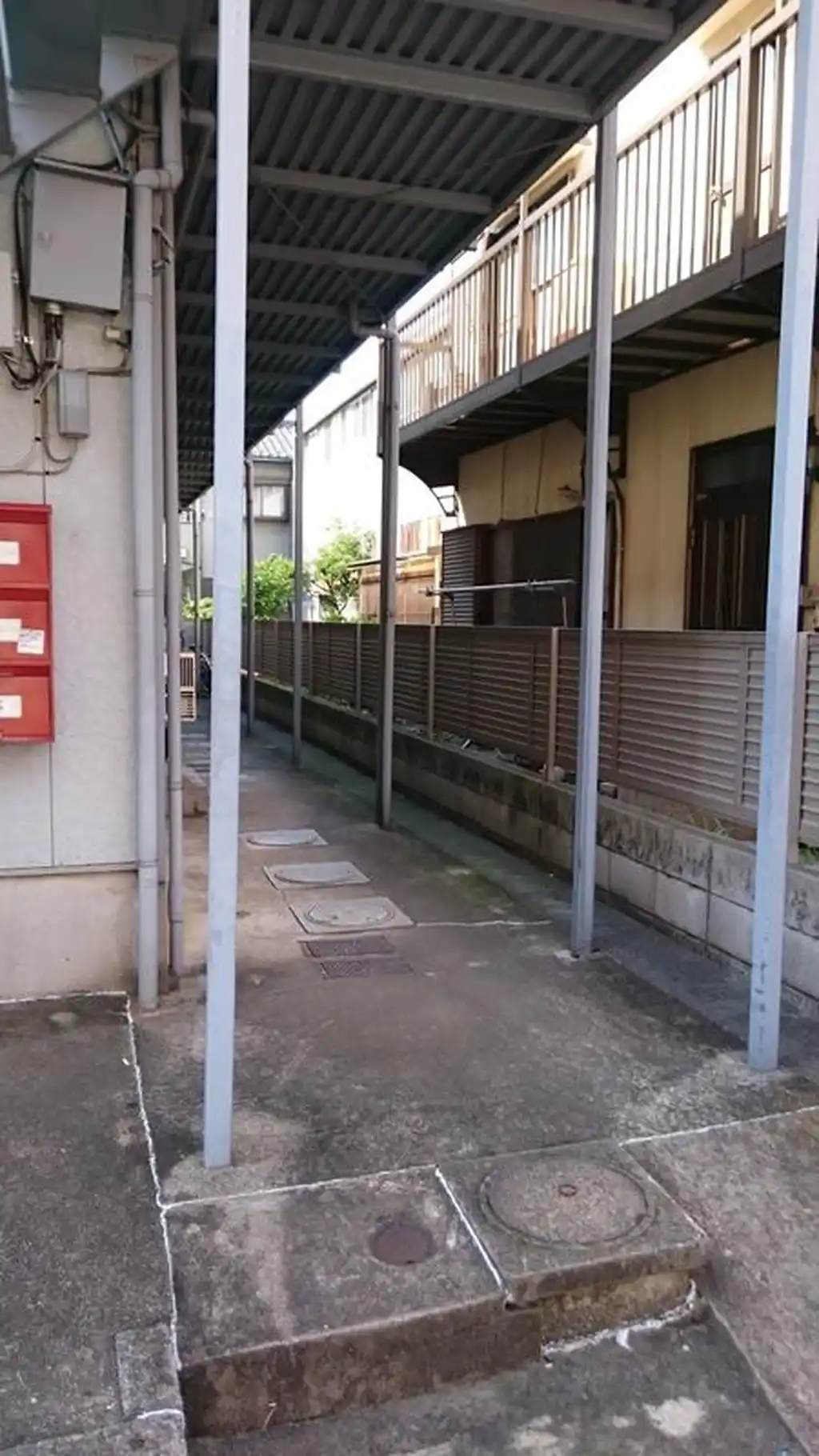 コーポレザー 外観