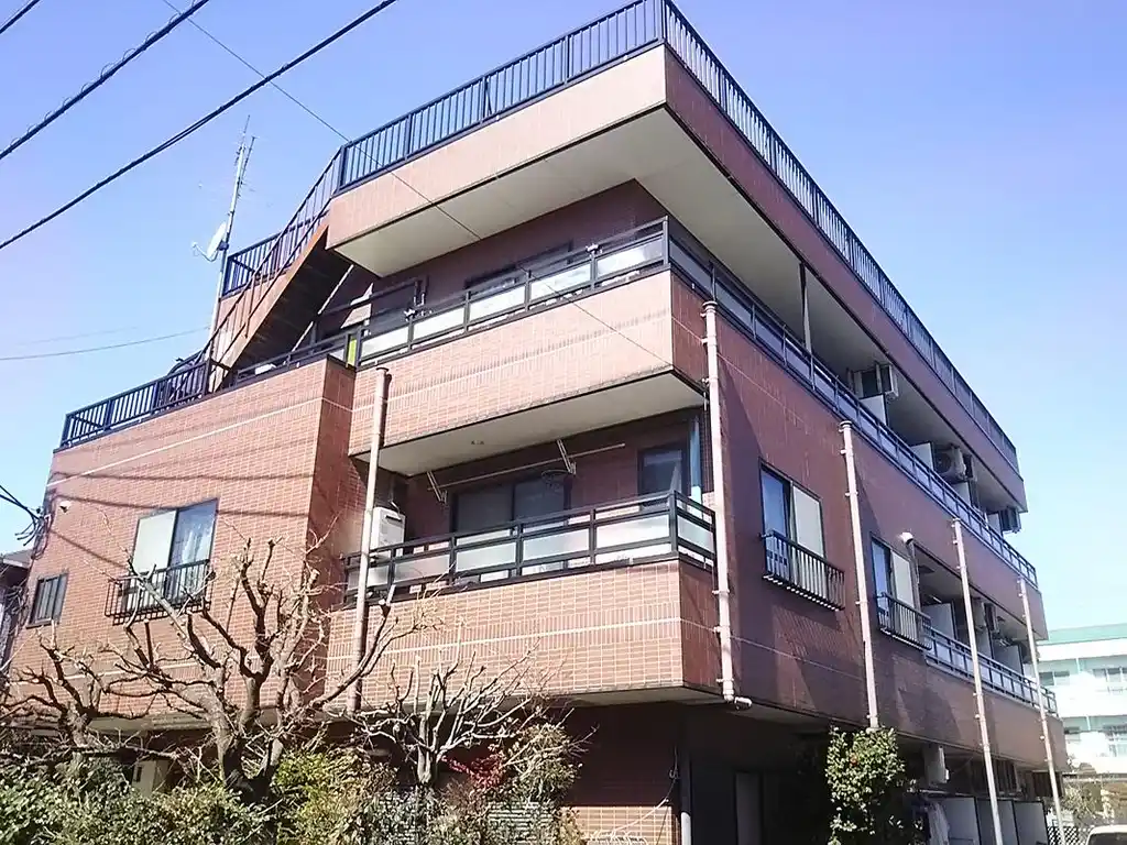 ストロベリーフィールド 外観